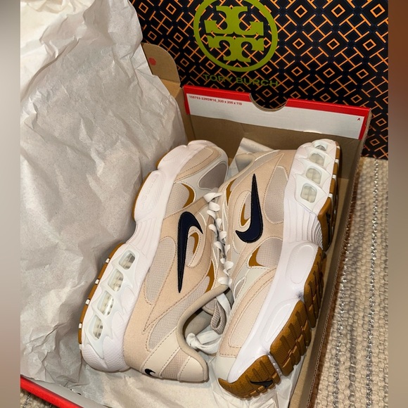 New Nike Zoom Air Fire New With Box - Picture 13 of 15